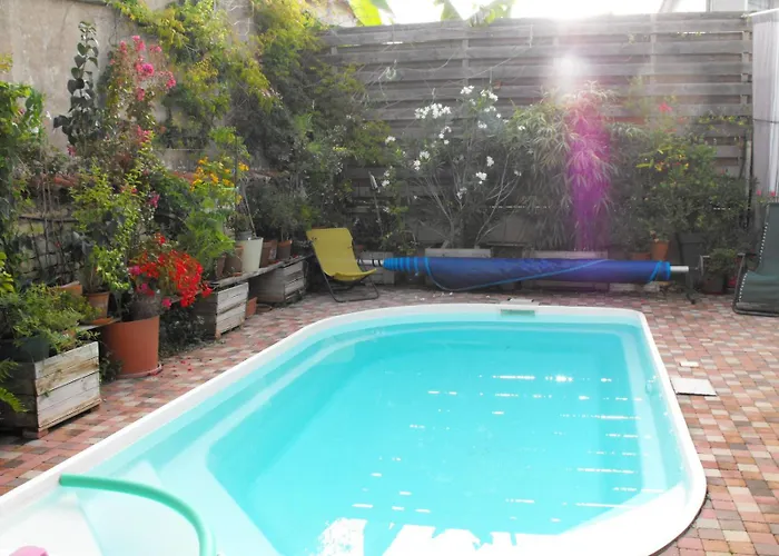 Maison De Terrasse Piscine Jardin 빌라